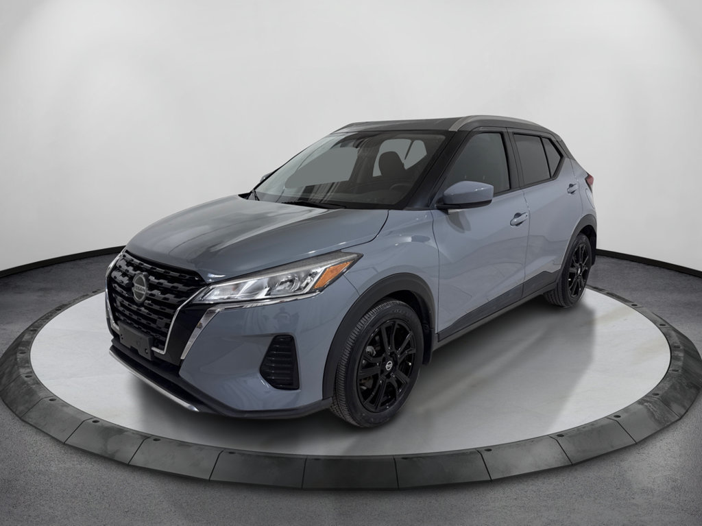 Used 2021 Nissan Kicks SV FWD image 1
