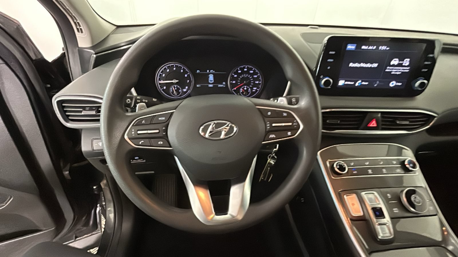 Certified 2023 Hyundai Santa Fe SE FWD image 18