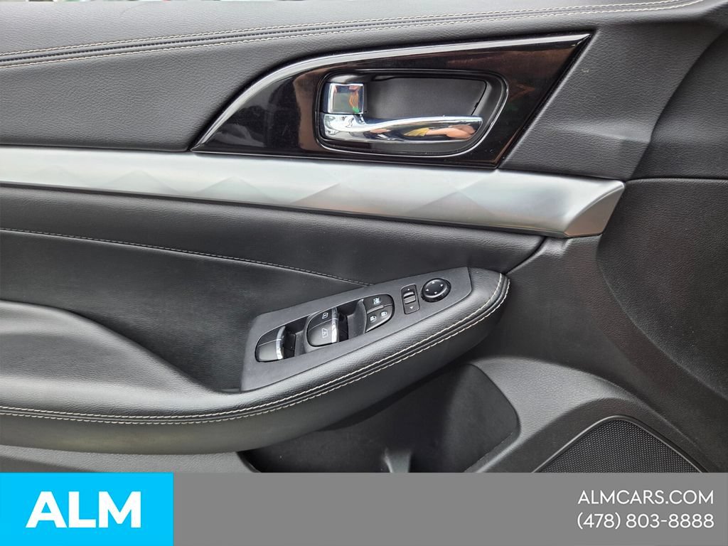 Used 2023 Nissan Maxima SL FWD image 26