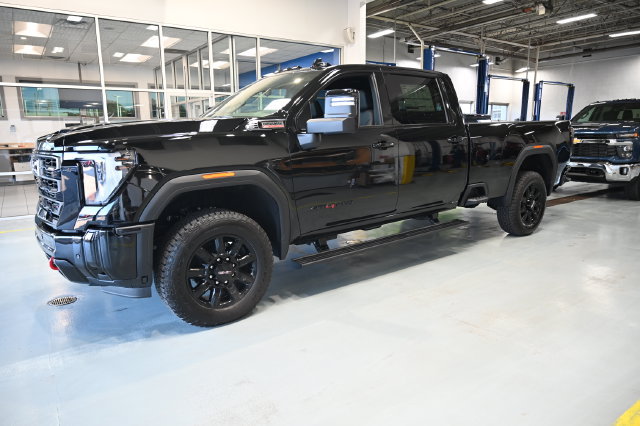 New 2026 GMC Sierra 3500 AT4 w/ AT4 Premium Plus Package AWD/4WD image 12