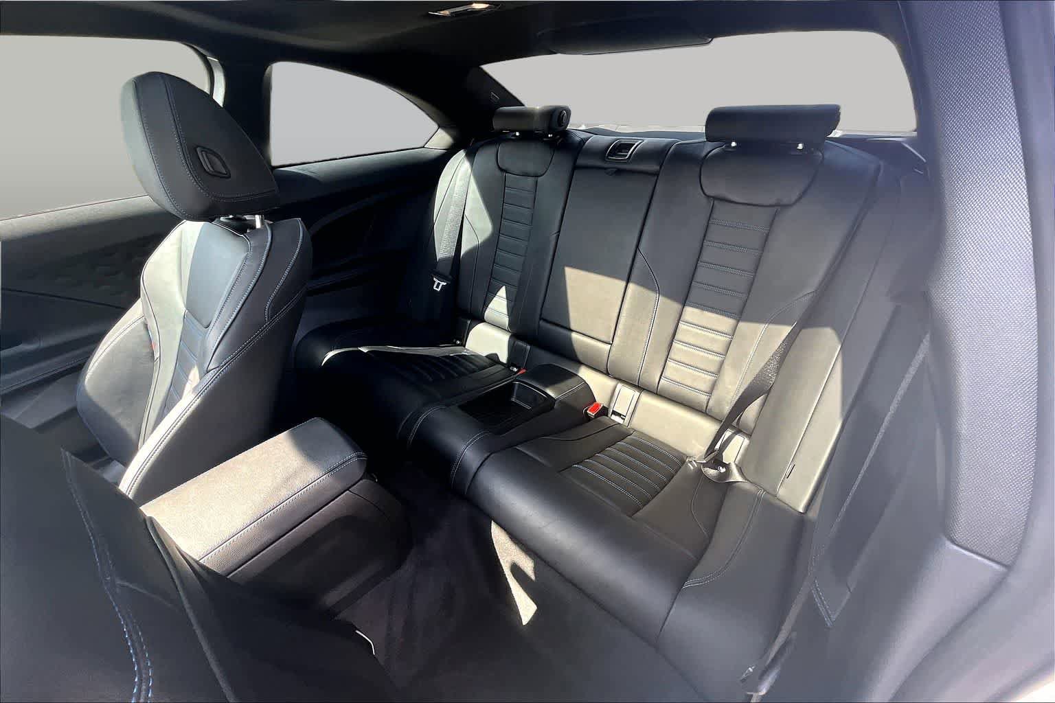 Used 2025 BMW 230i Coupe w/ M Sport Package RWD image 19