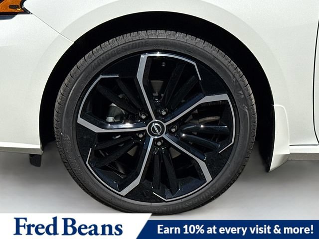 New 2025 Nissan Altima 2.5 SR w/ SR Premium Package FWD image 22