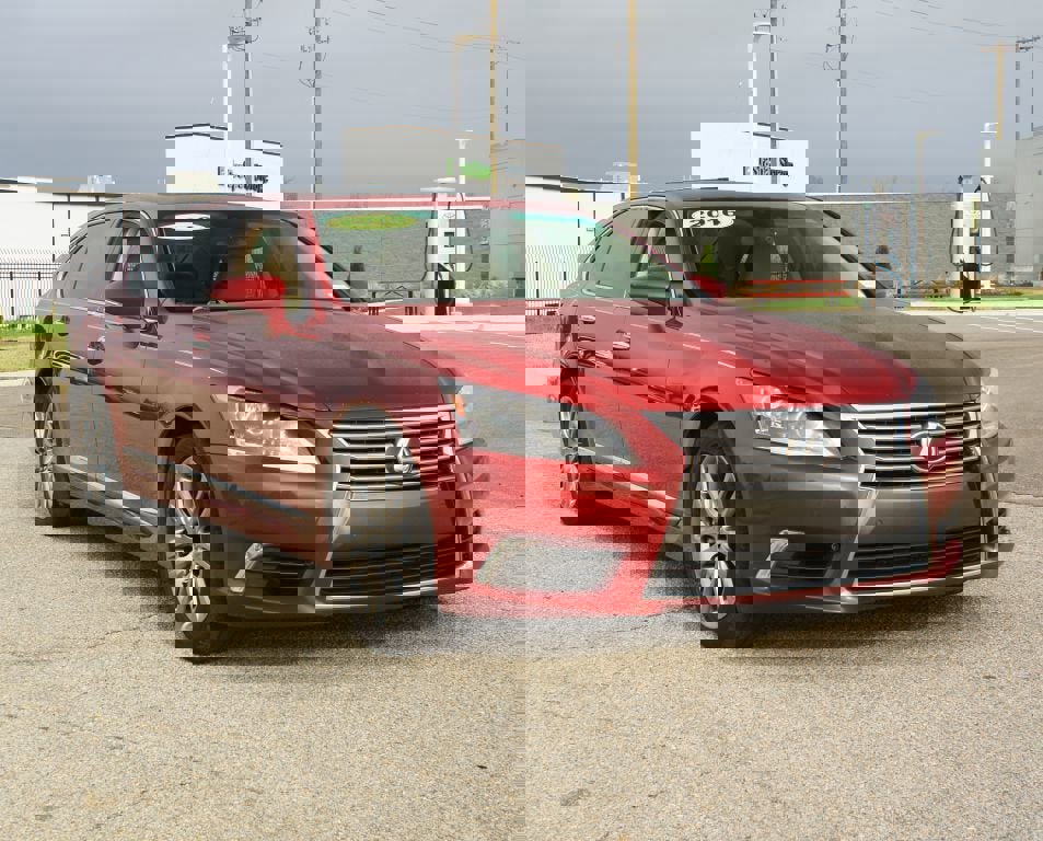 Used 2016 Lexus LS 460 L image 2