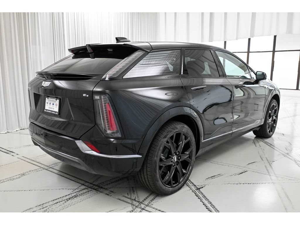 New 2027 Cadillac Optiq Premium Sport w/ LPO, ONYX Package AWD/4WD image 7