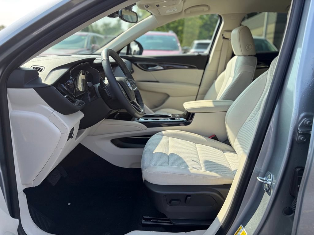 Used 2023 Buick Envision Preferred AWD/4WD image 21