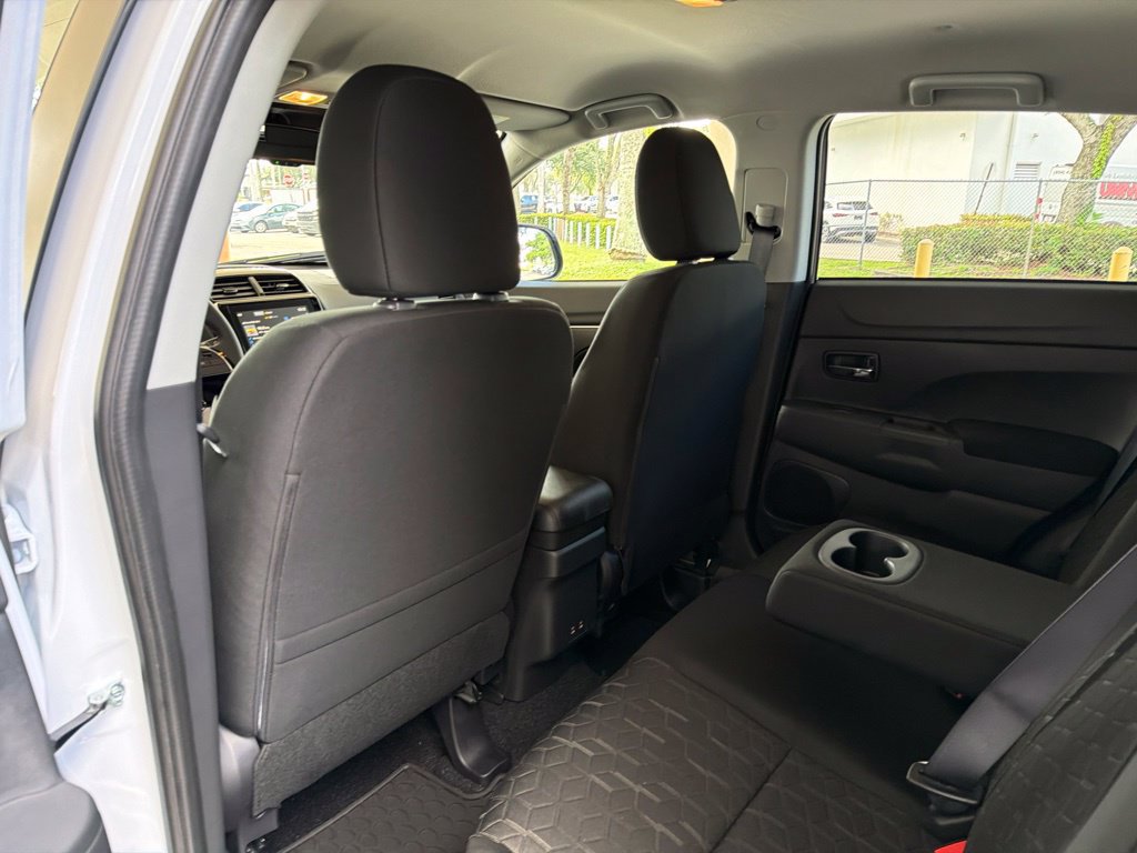 New 2027 Mitsubishi Outlander Sport LE FWD image 33