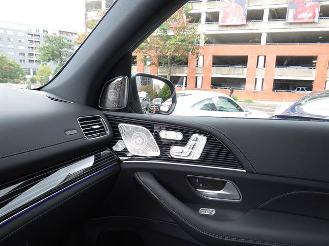 Used 2025 Mercedes-Benz GLS 450 4MATIC image 15
