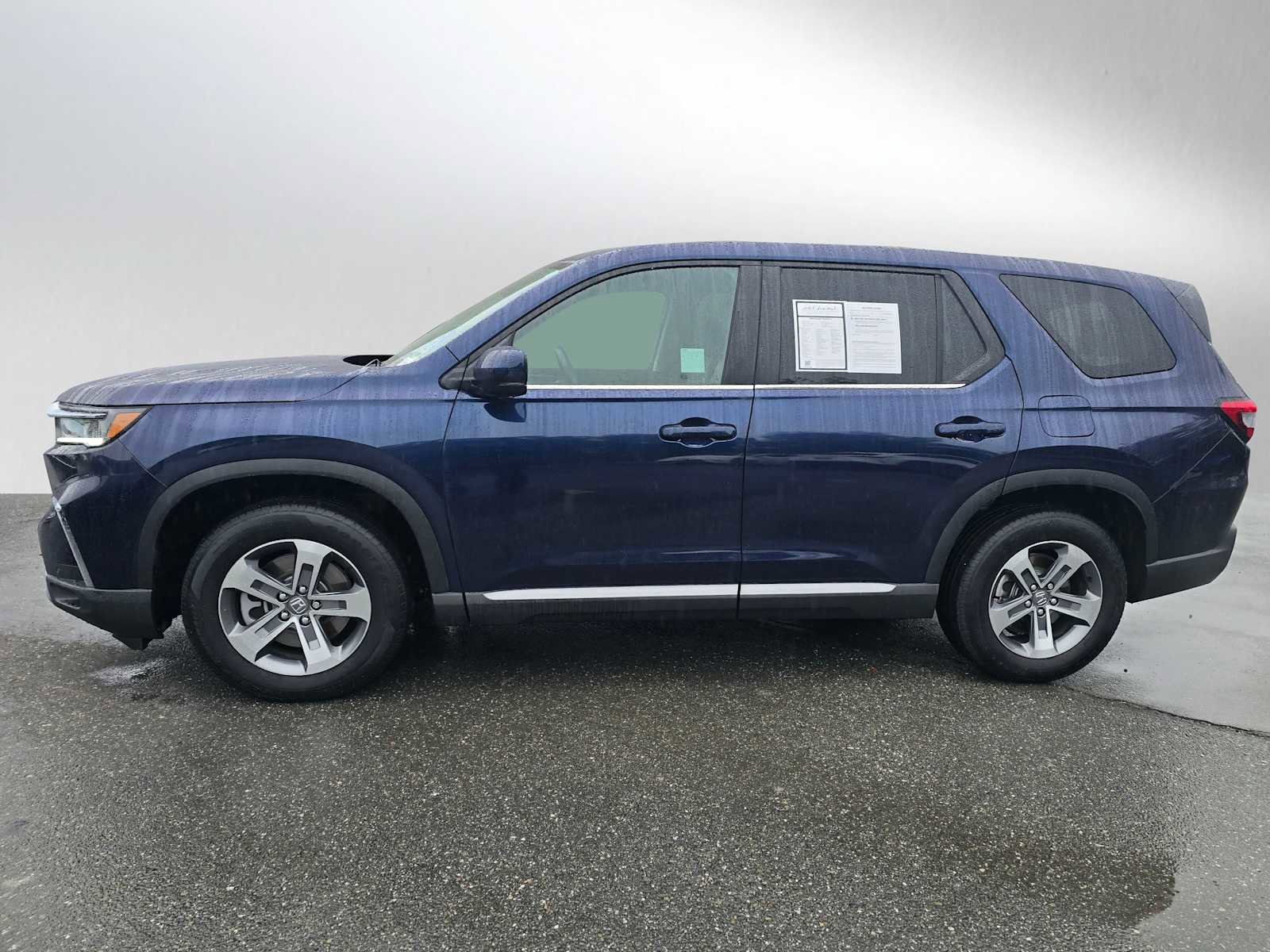 Used 2025 Honda Pilot EX-L image 6