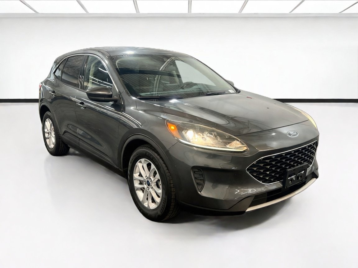 Used 2020 Ford Escape SE FWD image 3