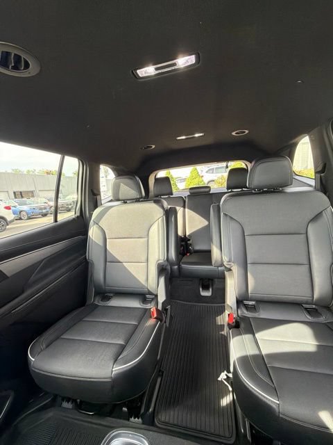 Used 2025 Buick Enclave Preferred w/ Power Package AWD/4WD image 28