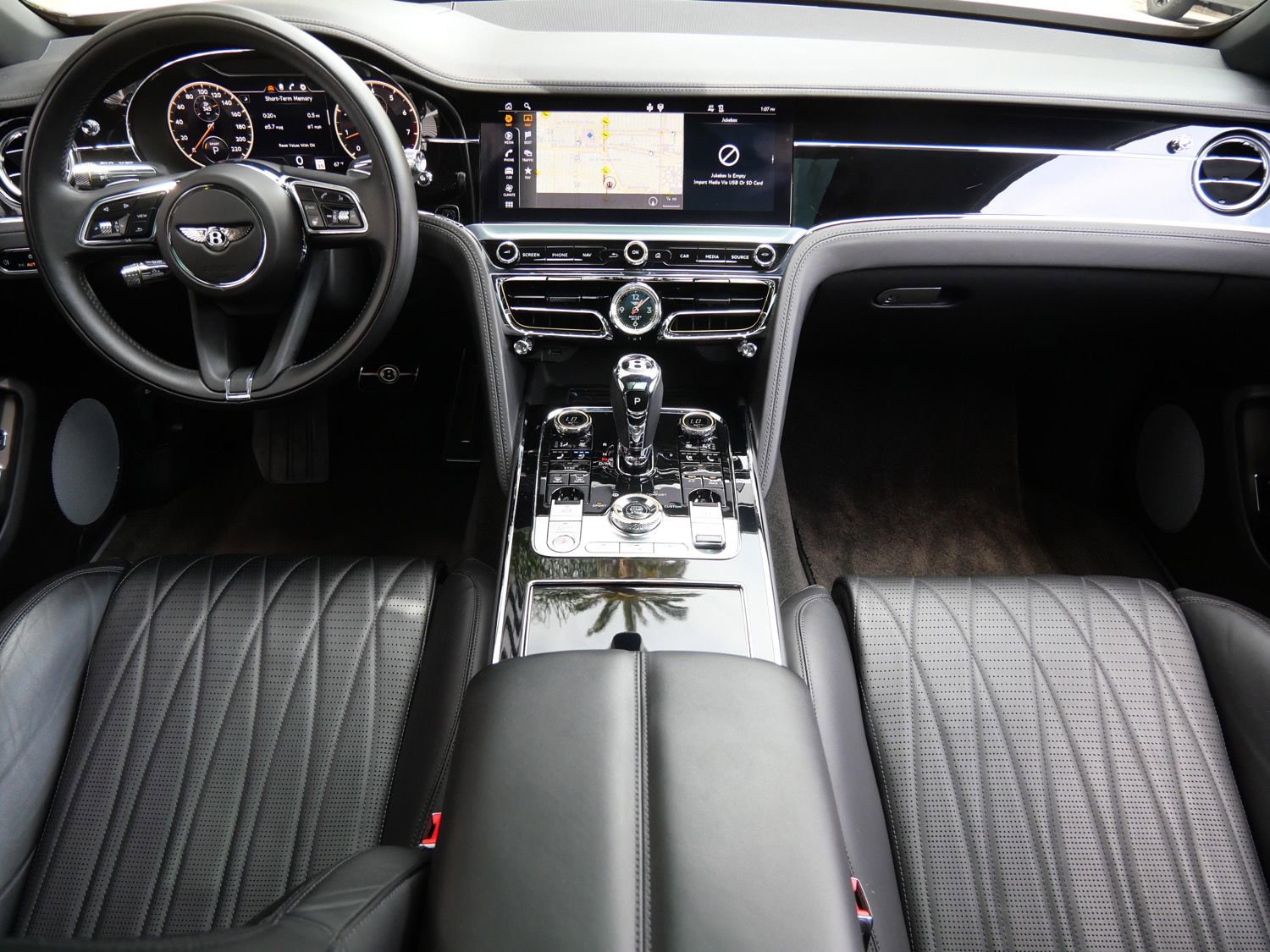 Used 2022 Bentley Flying Spur V8 AWD/4WD image 4