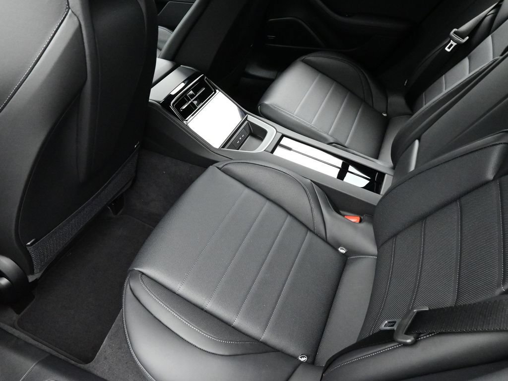 New 2026 Porsche Panamera 4 AWD/4WD image 14