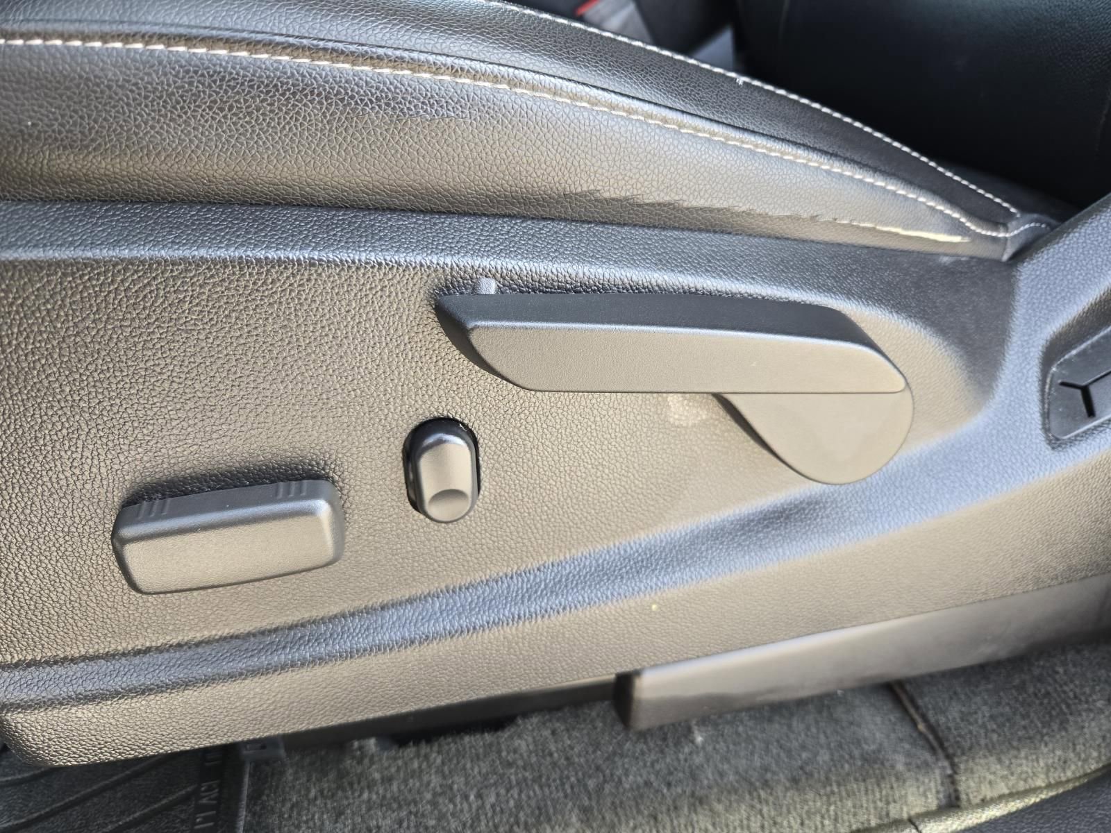 Used 2018 Chevrolet Colorado Z71 w/ Centennial Edition image 26