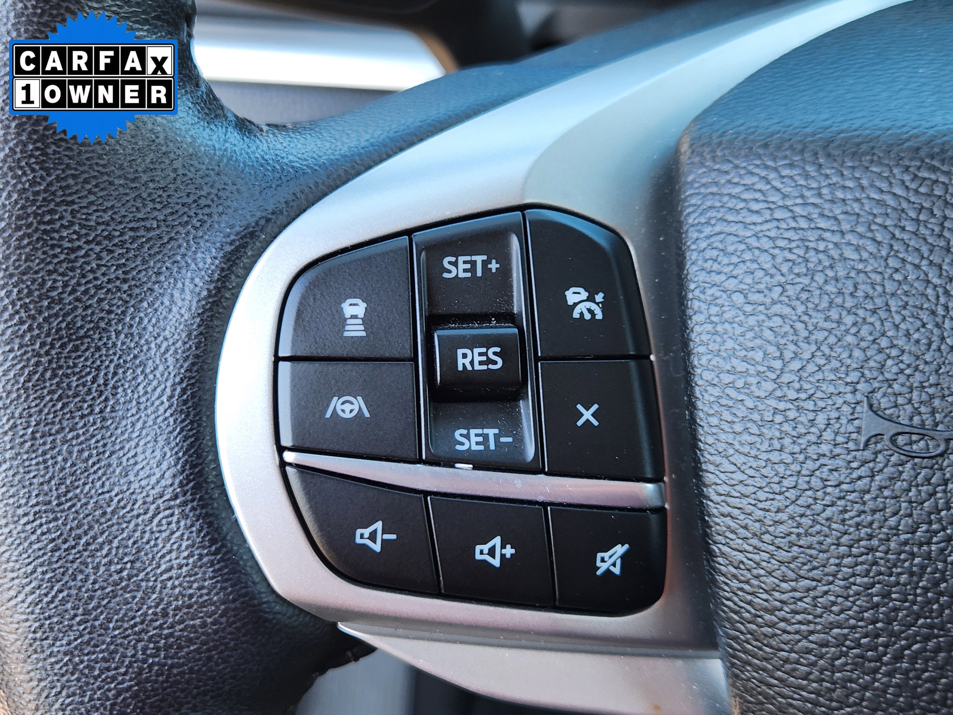 Used 2022 Ford Explorer XLT w/ Equipment Group 202A image 25