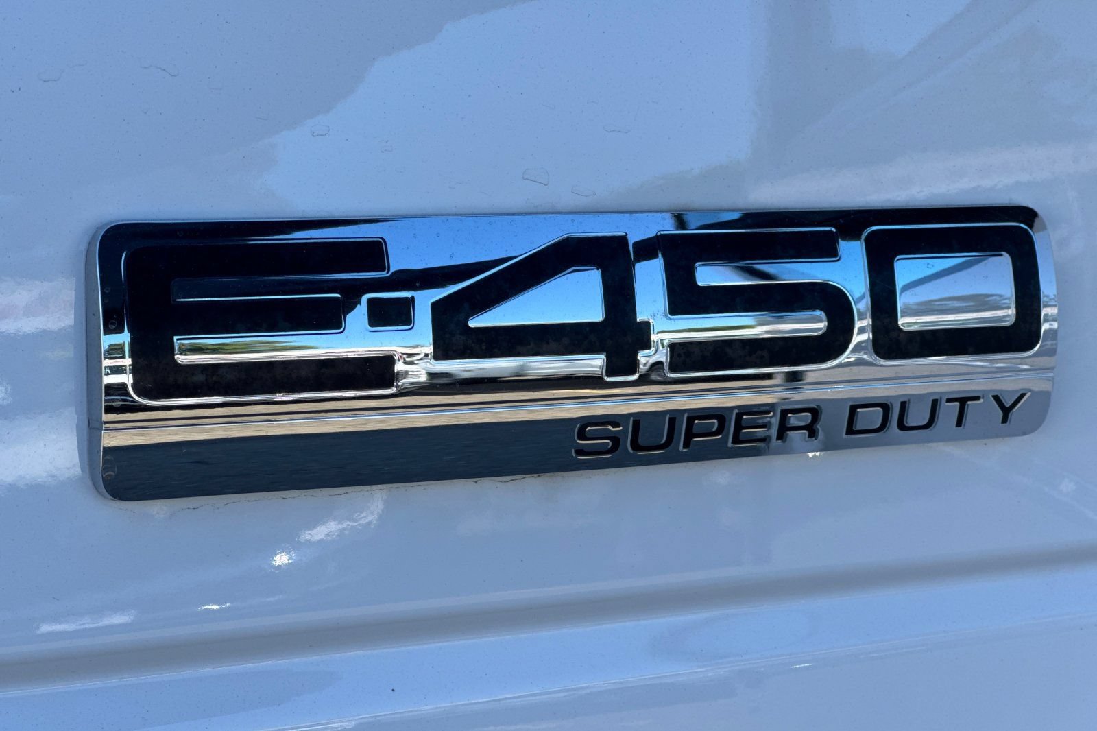 Used 2019 Ford E-450 and Econoline 450 Super Duty w/ Power Windows & Locks Group RWD image 24