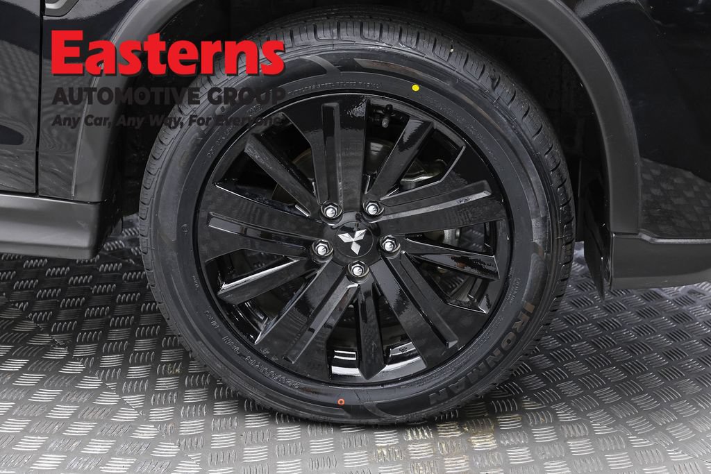 Used 2025 Mitsubishi Outlander Sport LE AWD/4WD image 33