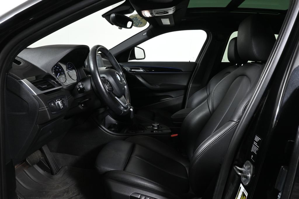 Used 2019 BMW X2 xDrive28i w/ Convenience Package AWD/4WD image 3