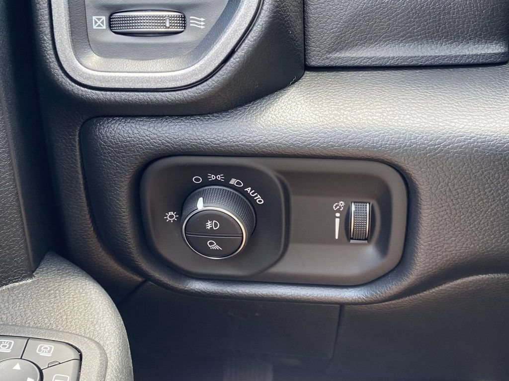 New 2026 RAM 2500 Tradesman AWD/4WD image 31