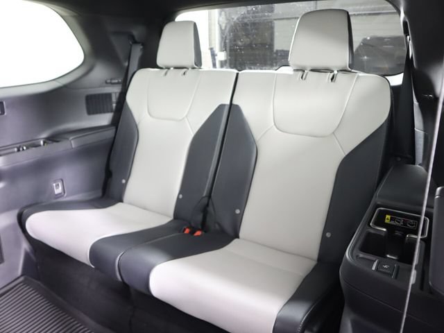 New 2026 Lexus TX 500h AWD w/ Technology Package image 23