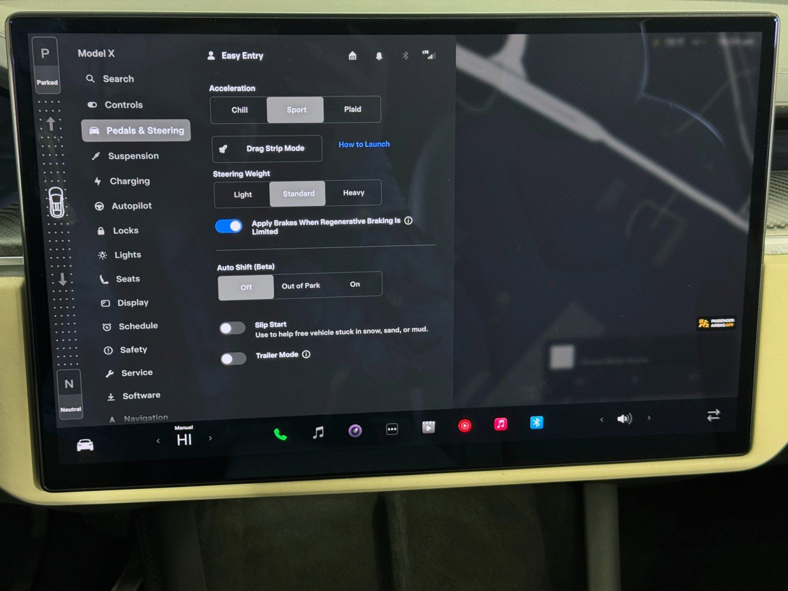 Used 2022 Tesla Model X Plaid image 23