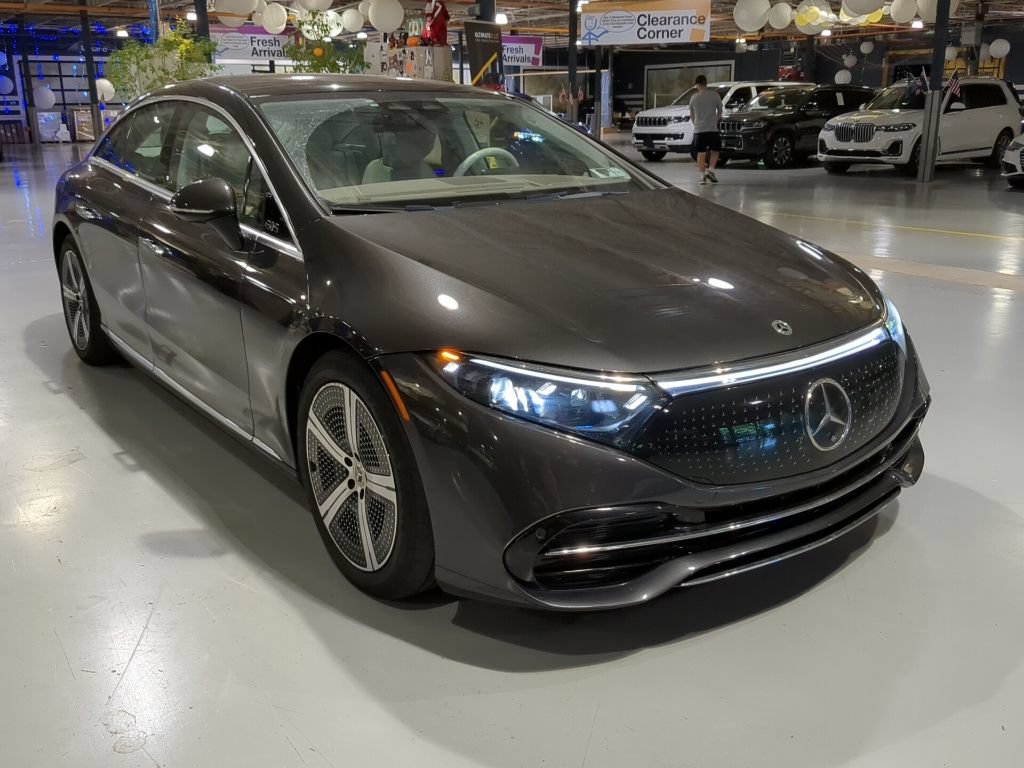 Used 2023 Mercedes-Benz EQS 450+ 4MATIC Sedan image 5