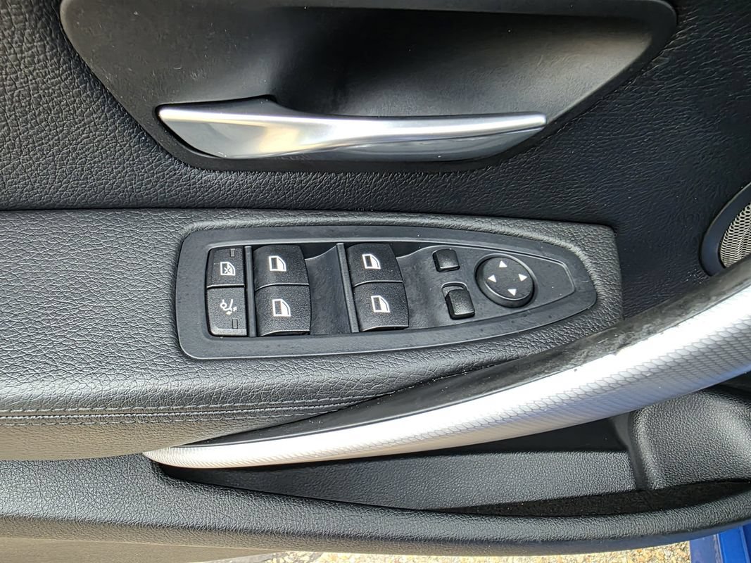 Used 2014 BMW 335i Gran Turismo xDrive AWD/4WD image 14