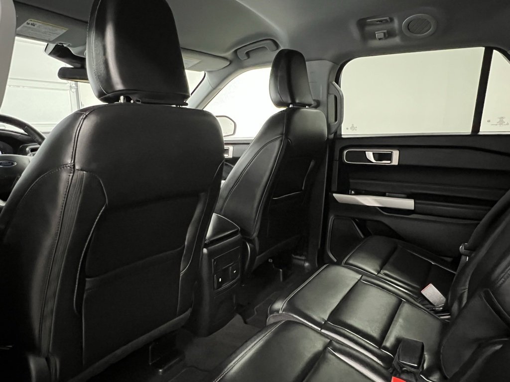 Used 2024 Ford Explorer XLT w/ Equipment Group 202A image 48