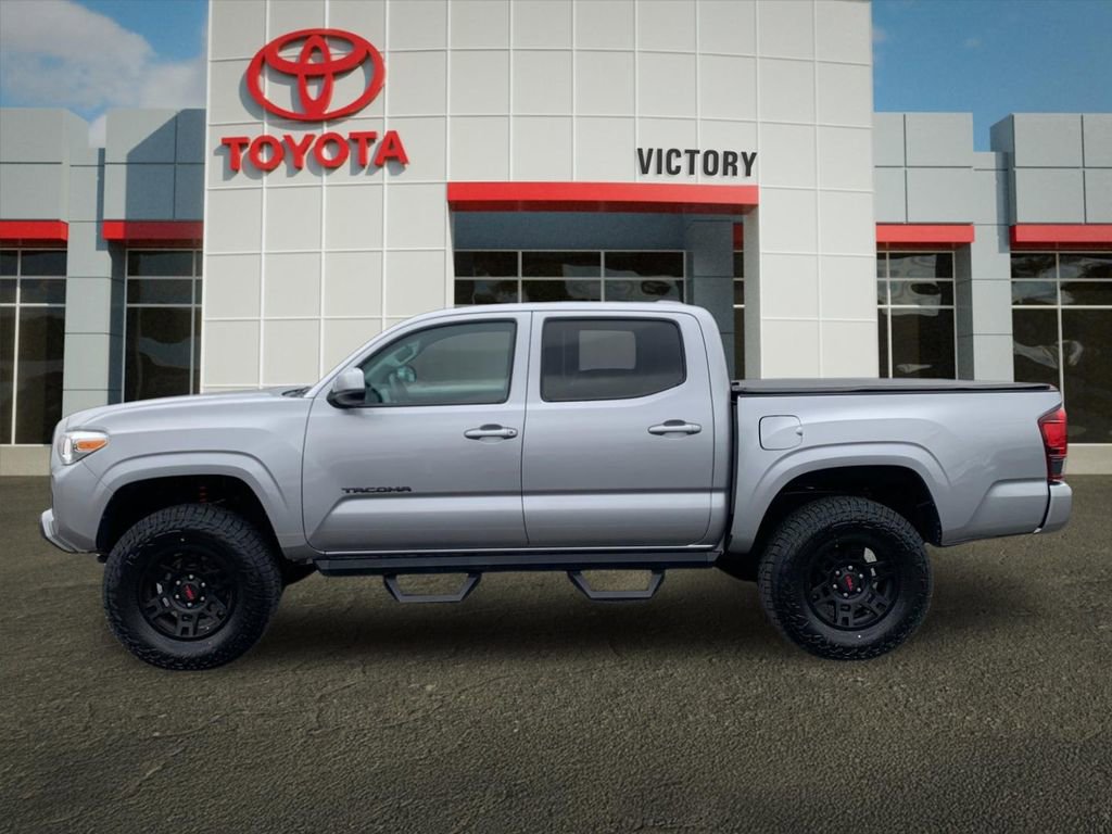 Used 2020 Toyota Tacoma SR image 6