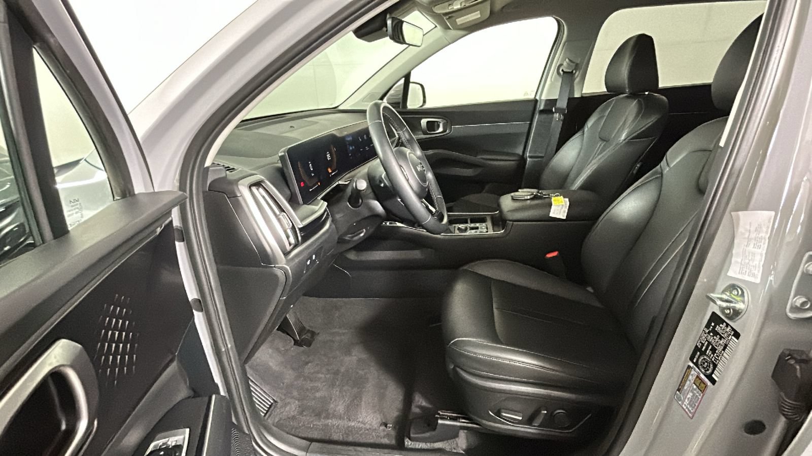Used 2024 Kia Sorento X-Line EX AWD/4WD image 12