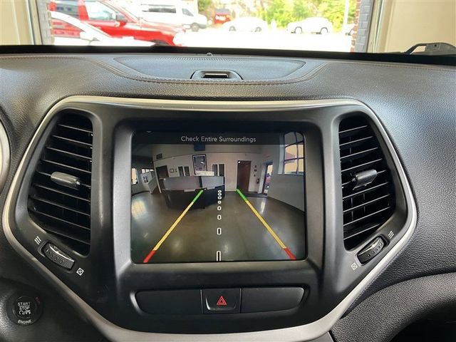 Used 2015 Jeep Cherokee Limited AWD/4WD image 15