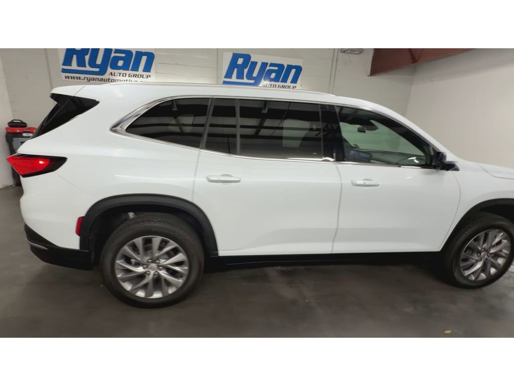 Used 2026 Buick Enclave Preferred w/ LPO, Floor Liner Package FWD image 9