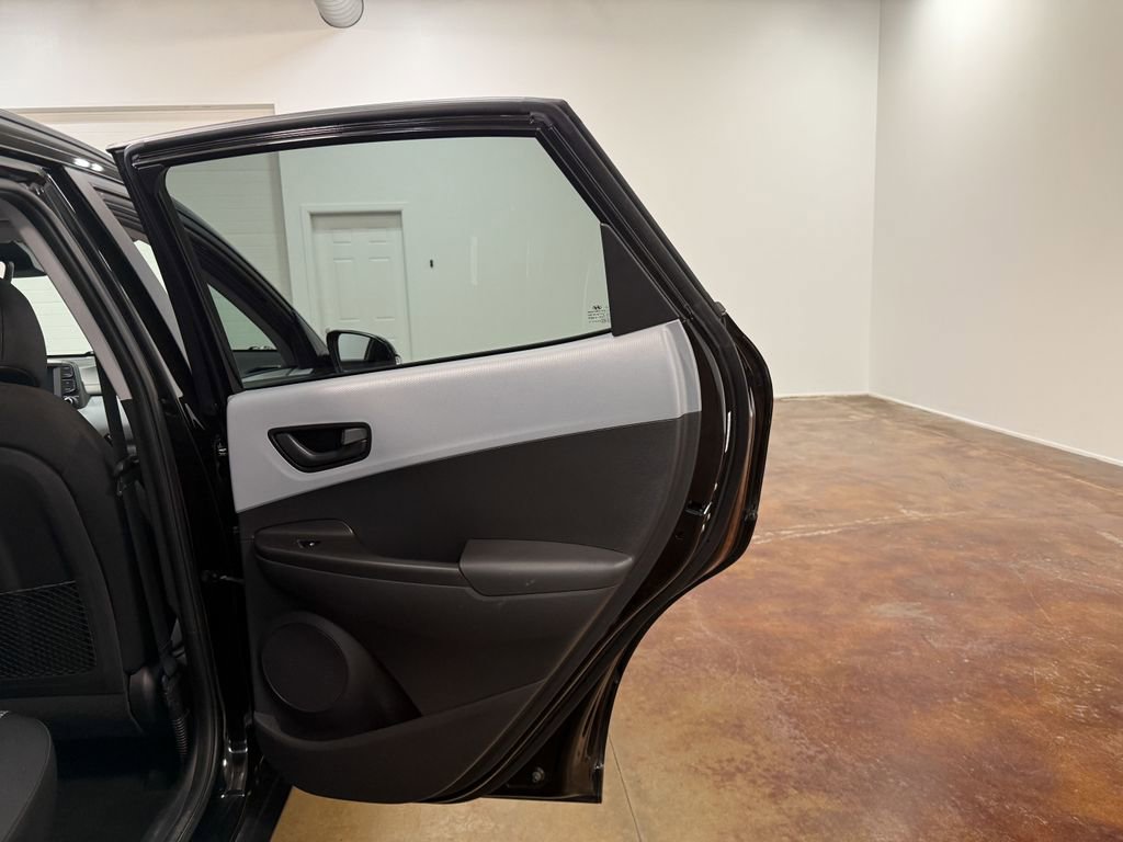 Used 2021 Hyundai Kona SEL Plus AWD/4WD image 63