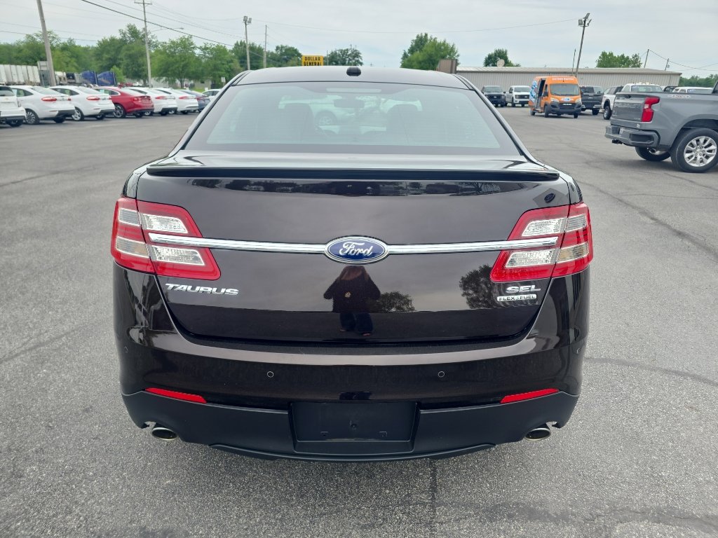 Used 2013 Ford Taurus SEL FWD image 7