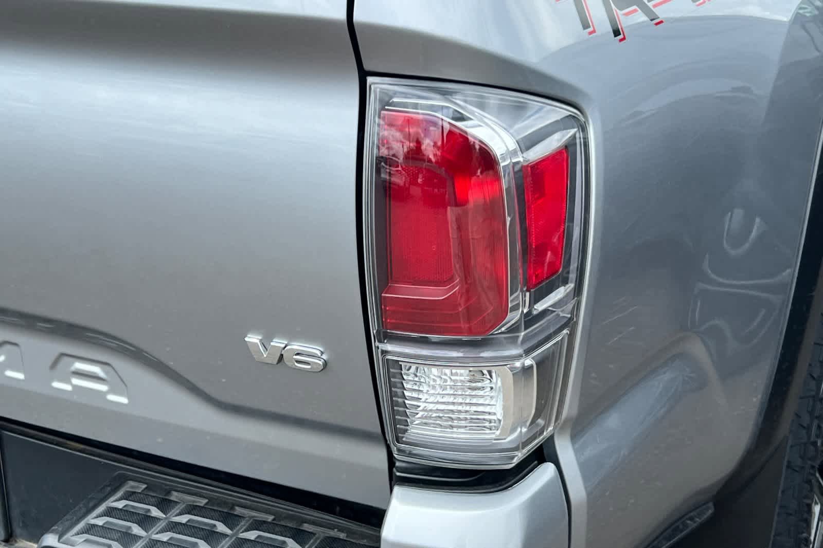 Certified 2023 Toyota Tacoma TRD Off-Road w/ Technology Package AWD/4WD image 18