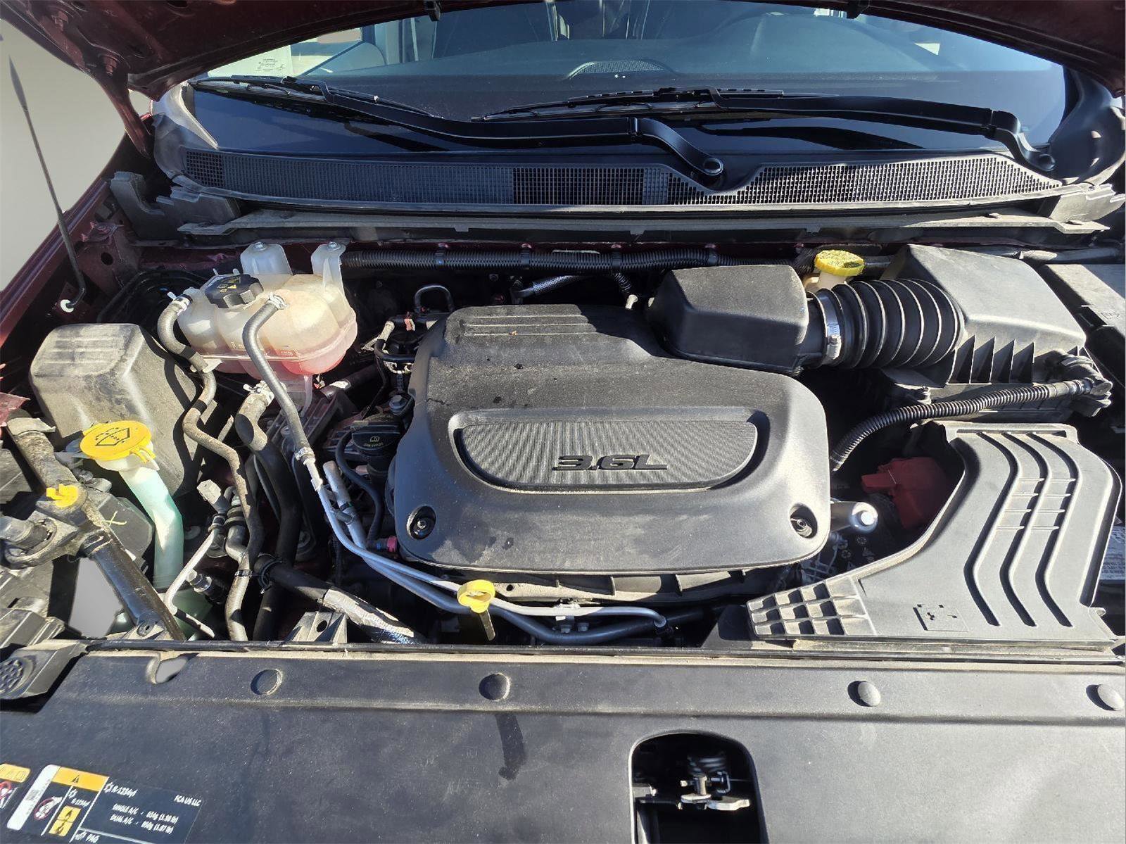 Used 2022 Chrysler Pacifica Limited image 31