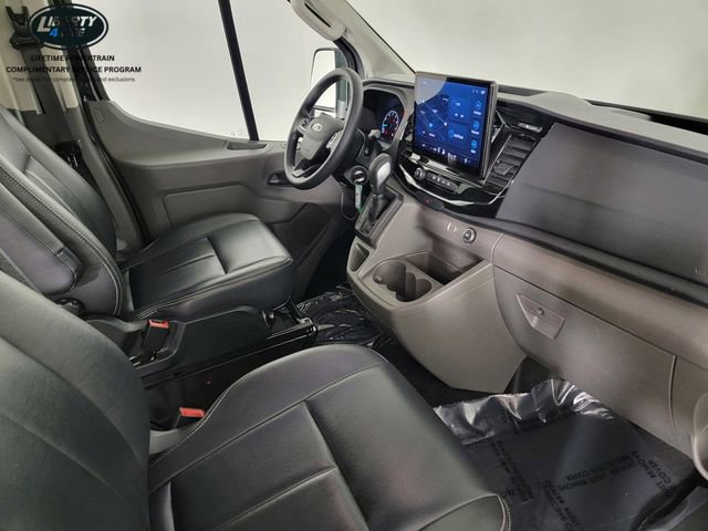 Used 2023 Ford Transit 350 XLT image 19
