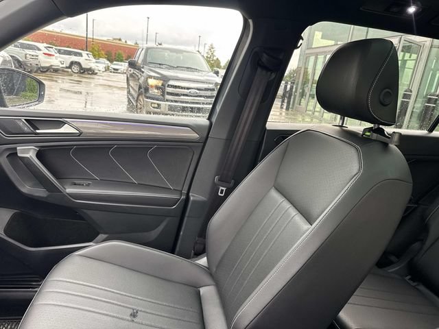Used 2024 Volkswagen Tiguan SE R-Line FWD image 22