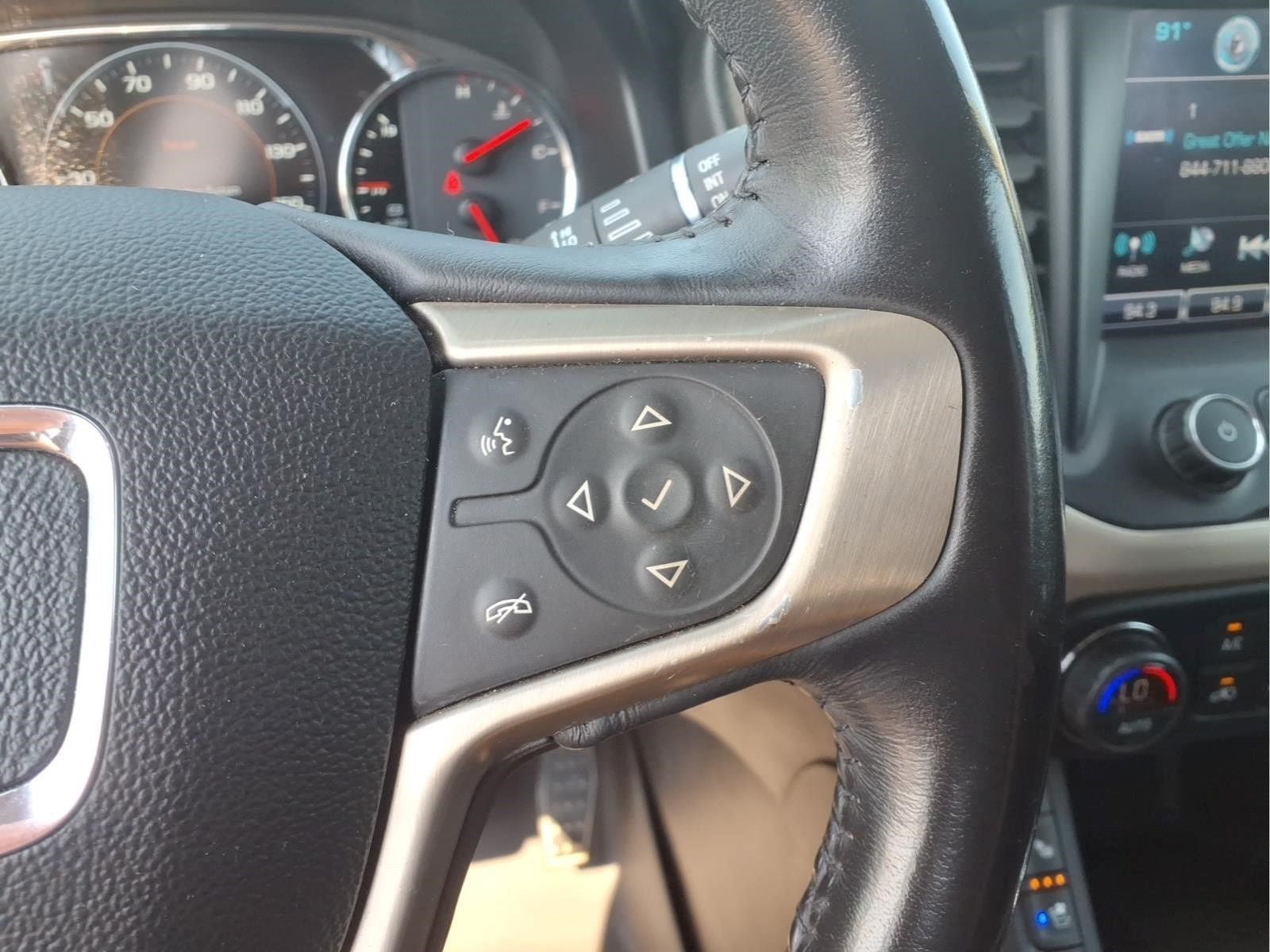Used 2019 GMC Acadia Denali w/ Technology Package FWD image 14