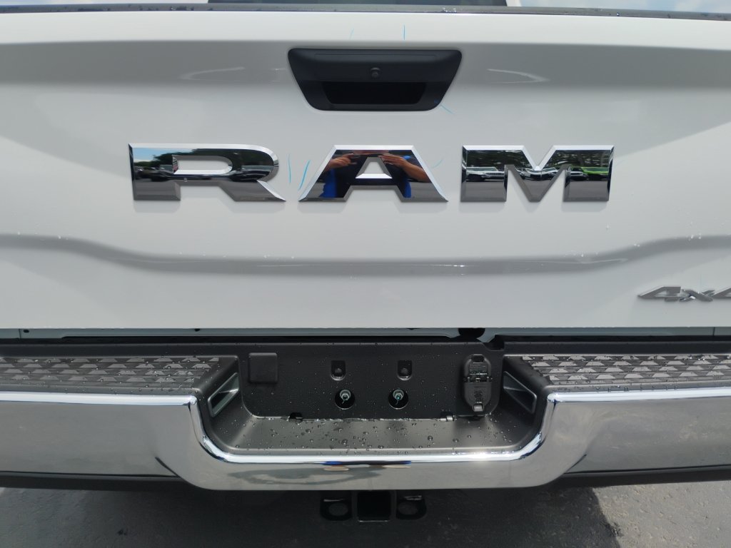 New 2026 RAM 2500 Tradesman AWD/4WD image 12