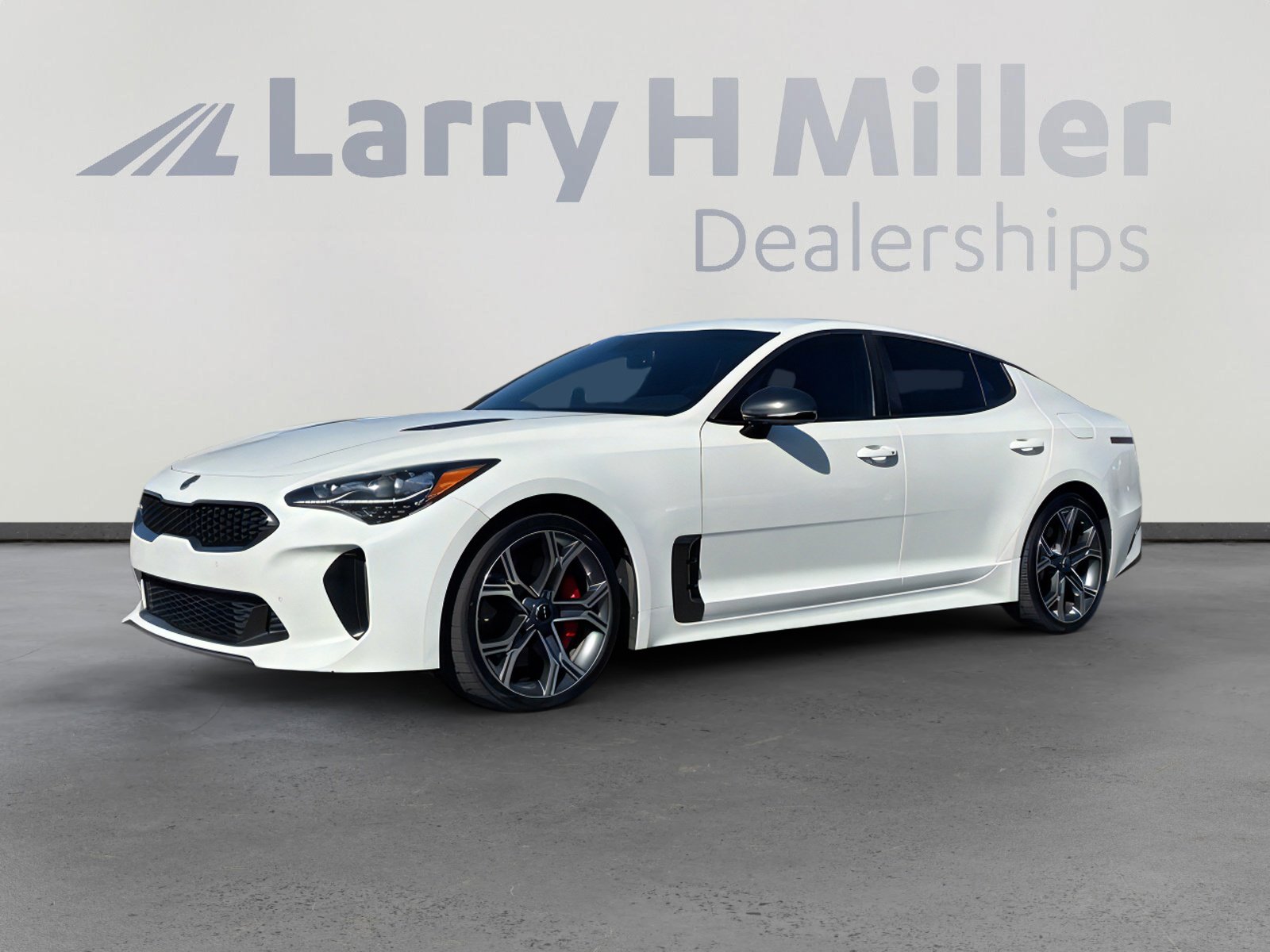 Used 2019 Kia Stinger GT image 2