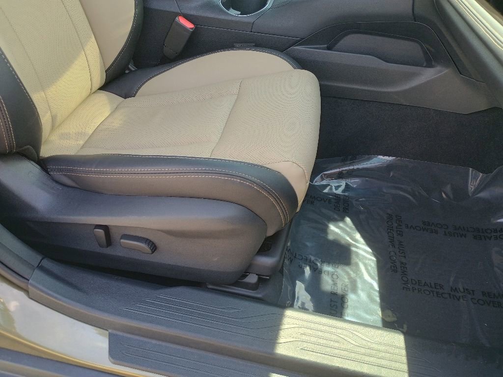 Certified 2025 Subaru Outback Limited AWD/4WD image 23