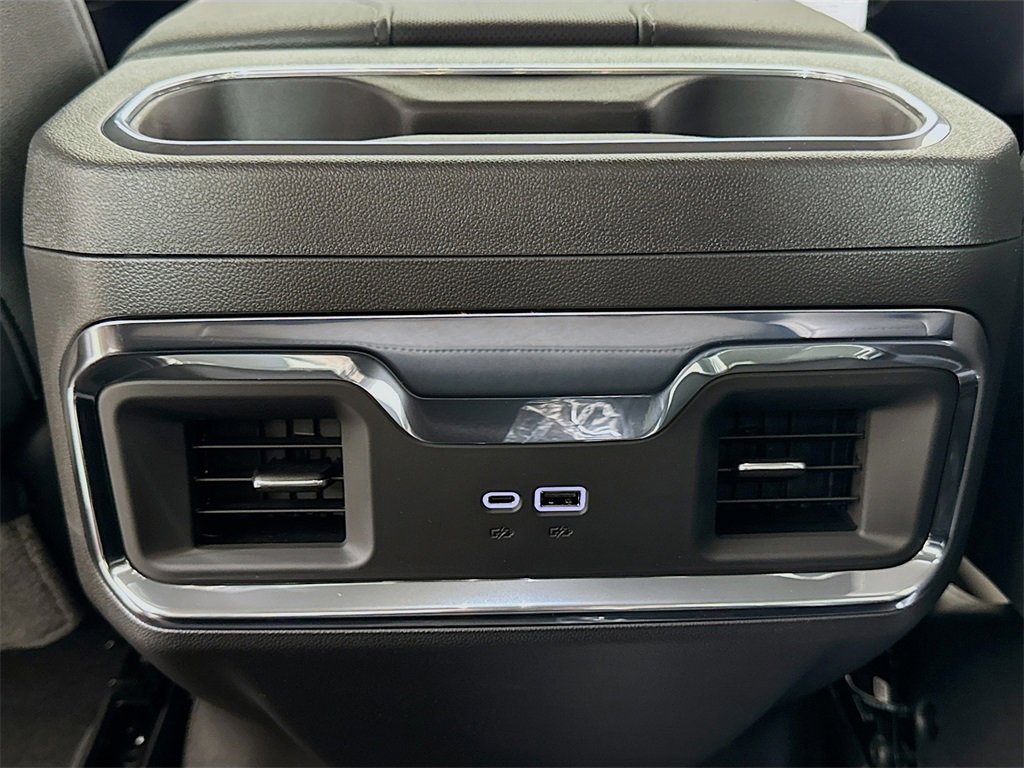 New 2026 GMC Sierra 1500 SLT image 14