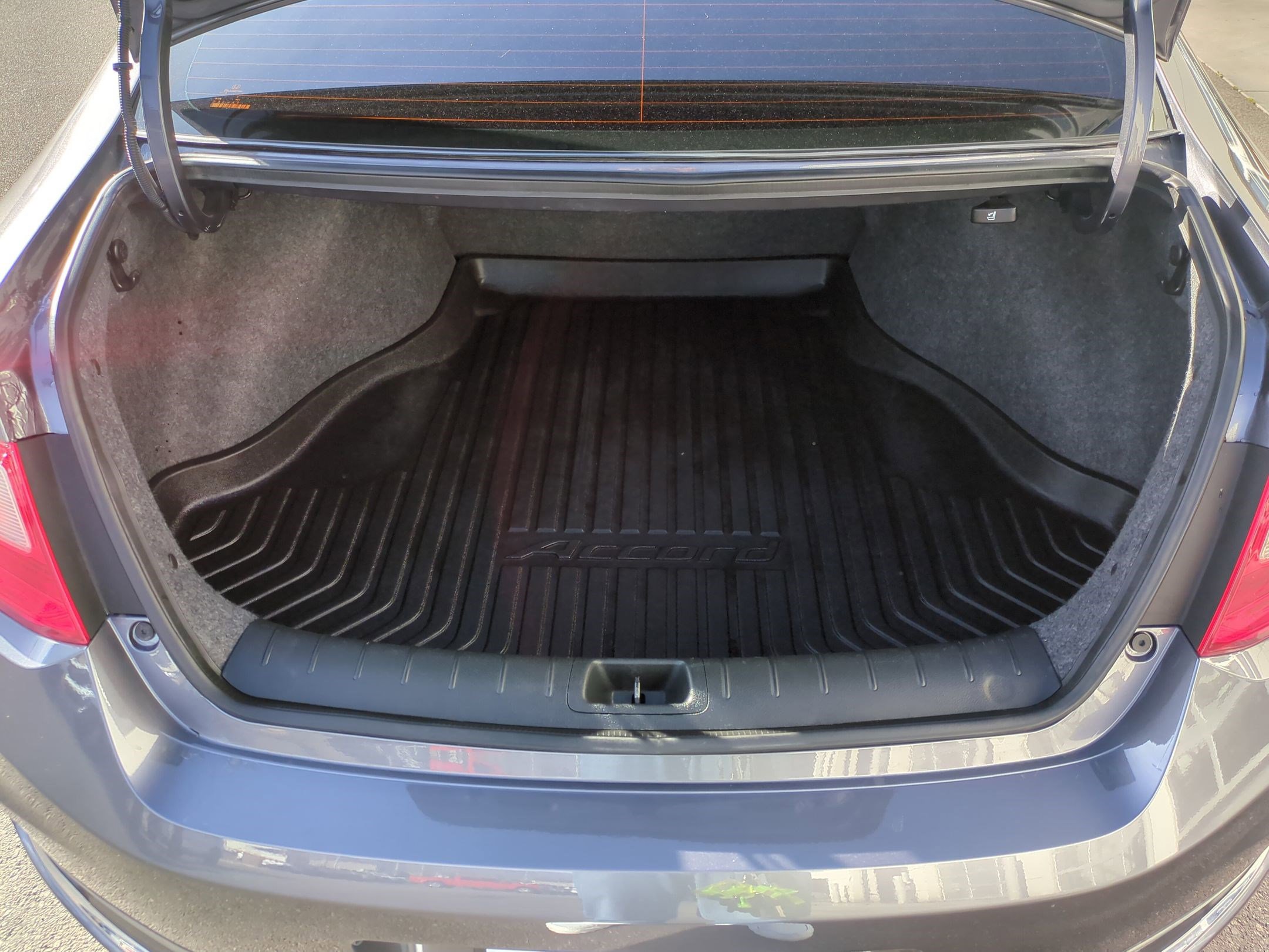 Used 2015 Honda Accord EX-L image 31