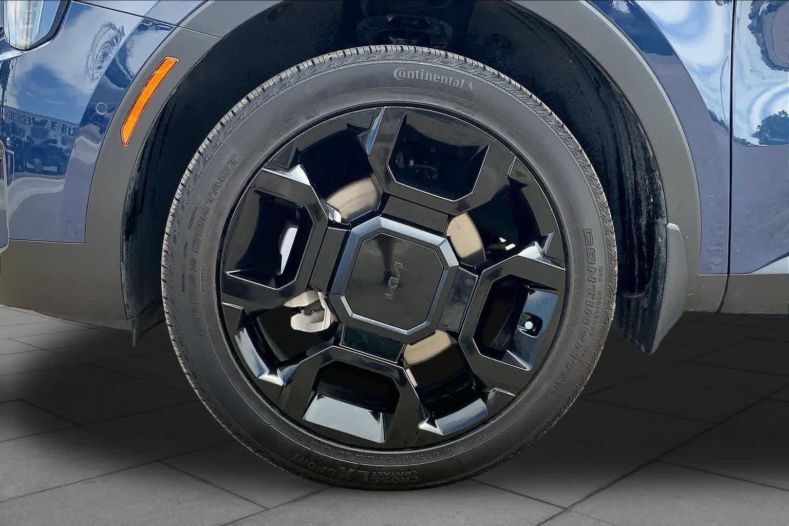 Certified 2024 Kia Sorento SX Prestige AWD/4WD image 10