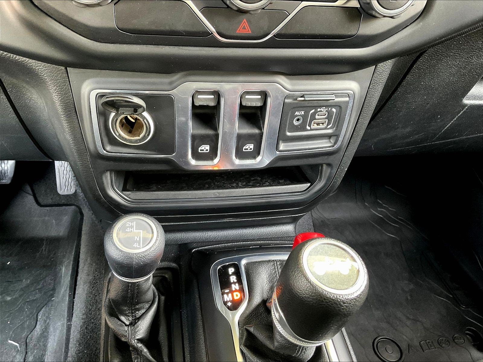 Used 2020 Jeep Wrangler Sport AWD/4WD image 15