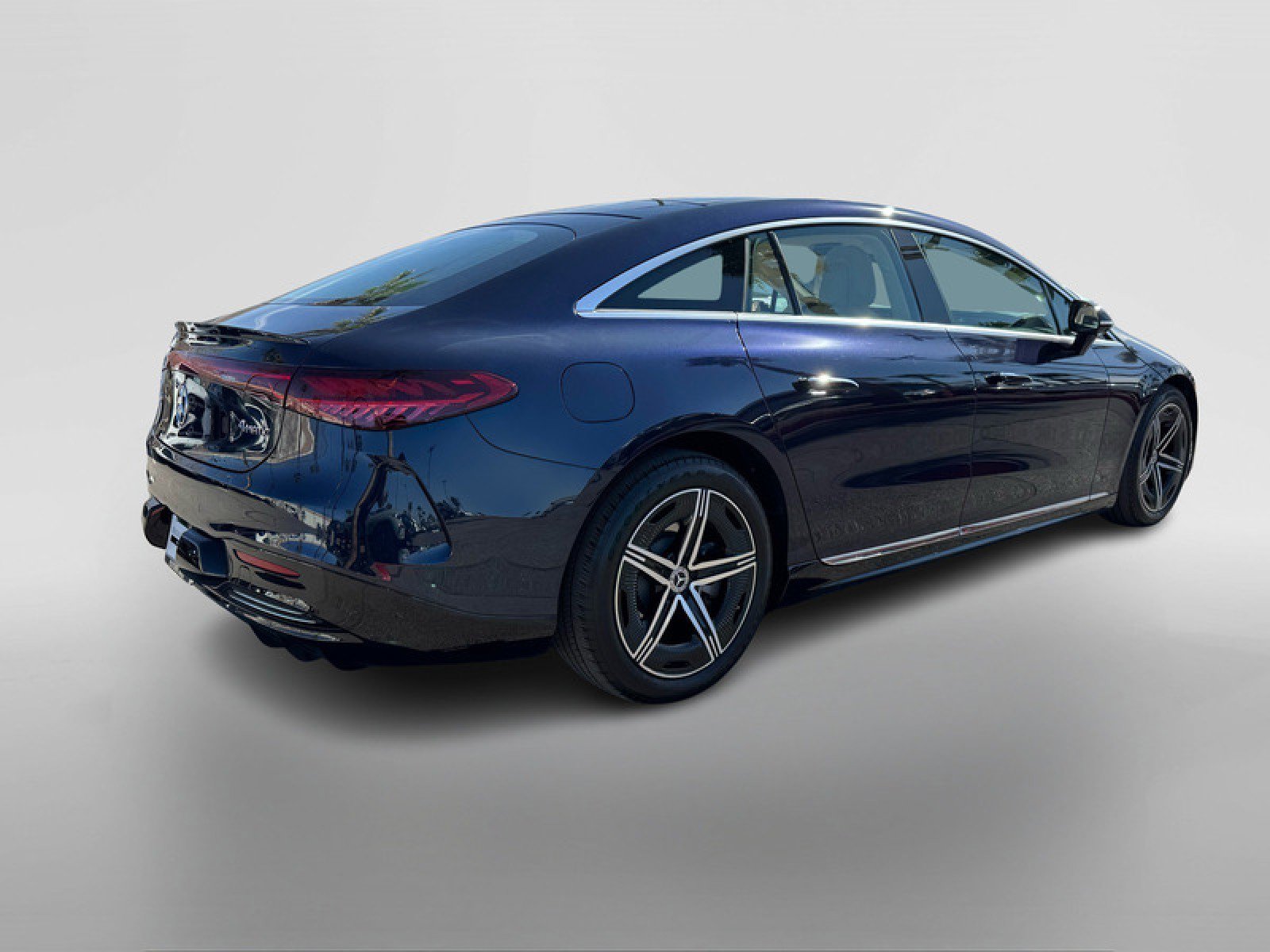 Certified 2023 Mercedes-Benz EQS 580 4MATIC Sedan image 5