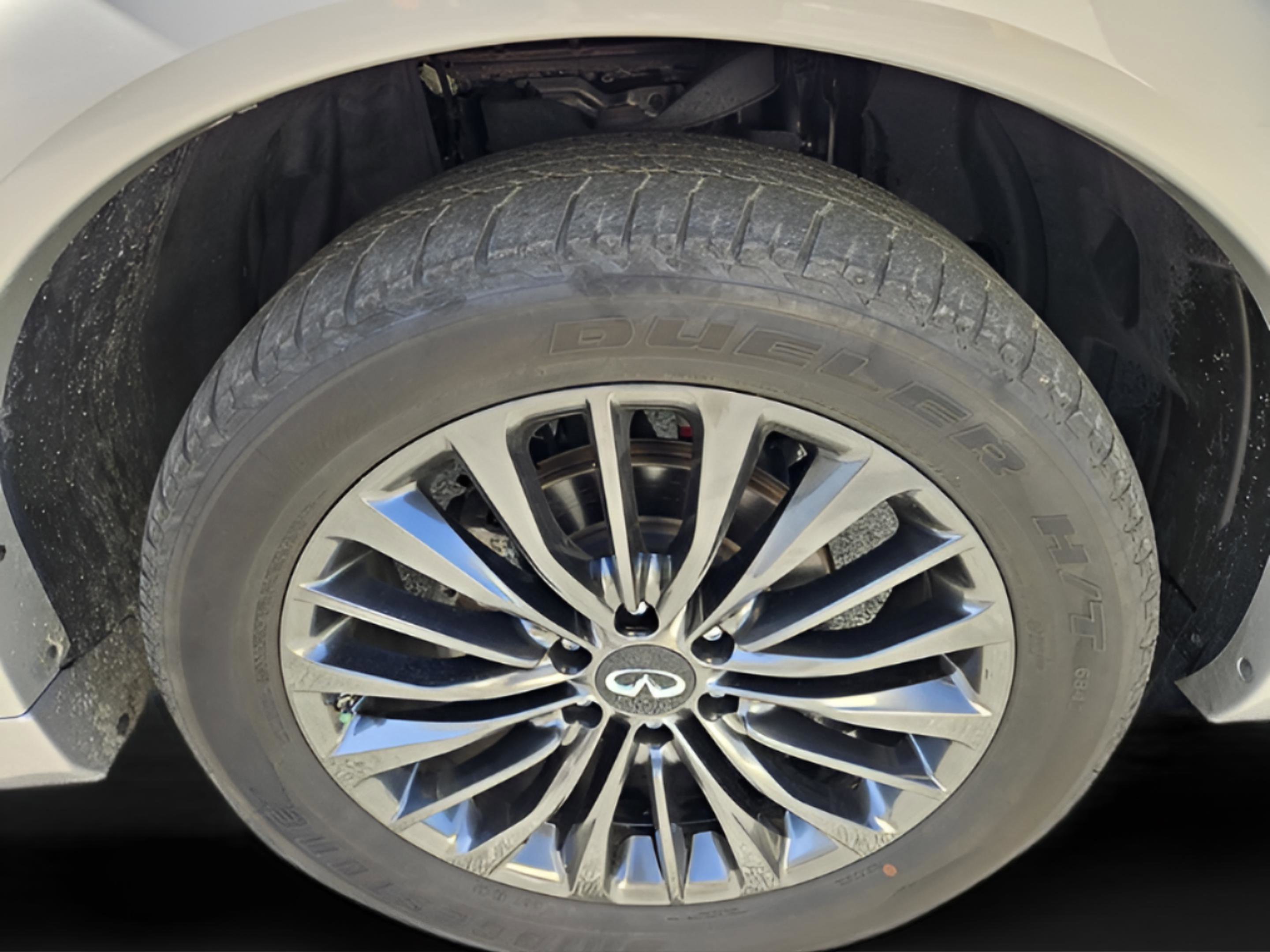 Used 2023 INFINITI QX80 Premium Select w/ All-Season Package image 33