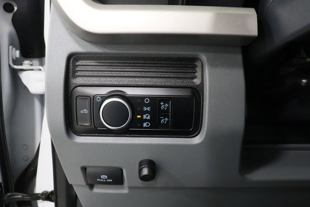Used 2024 Ford F350 XL AWD/4WD image 21