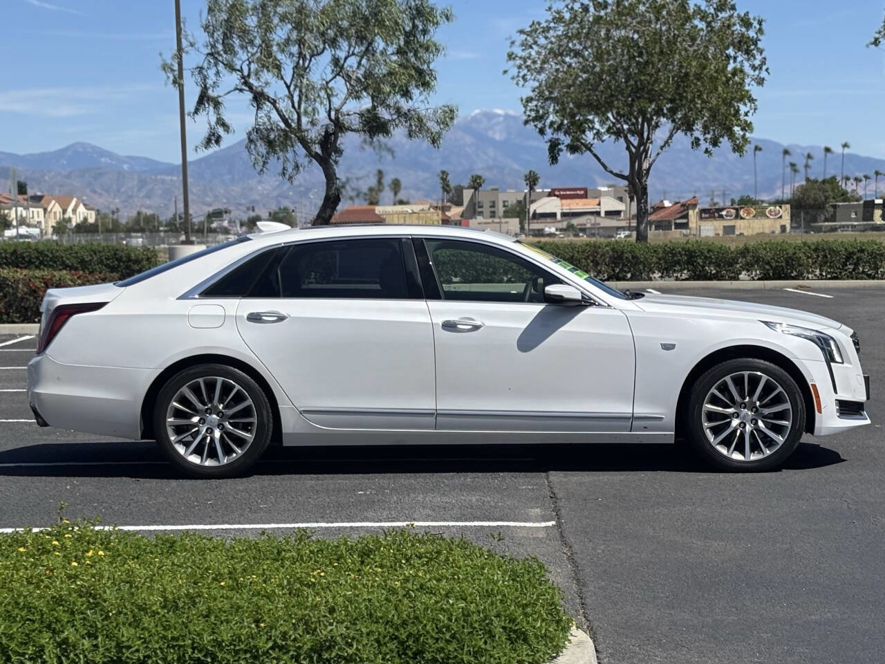 Used 2018 Cadillac CT6 Luxury image 8