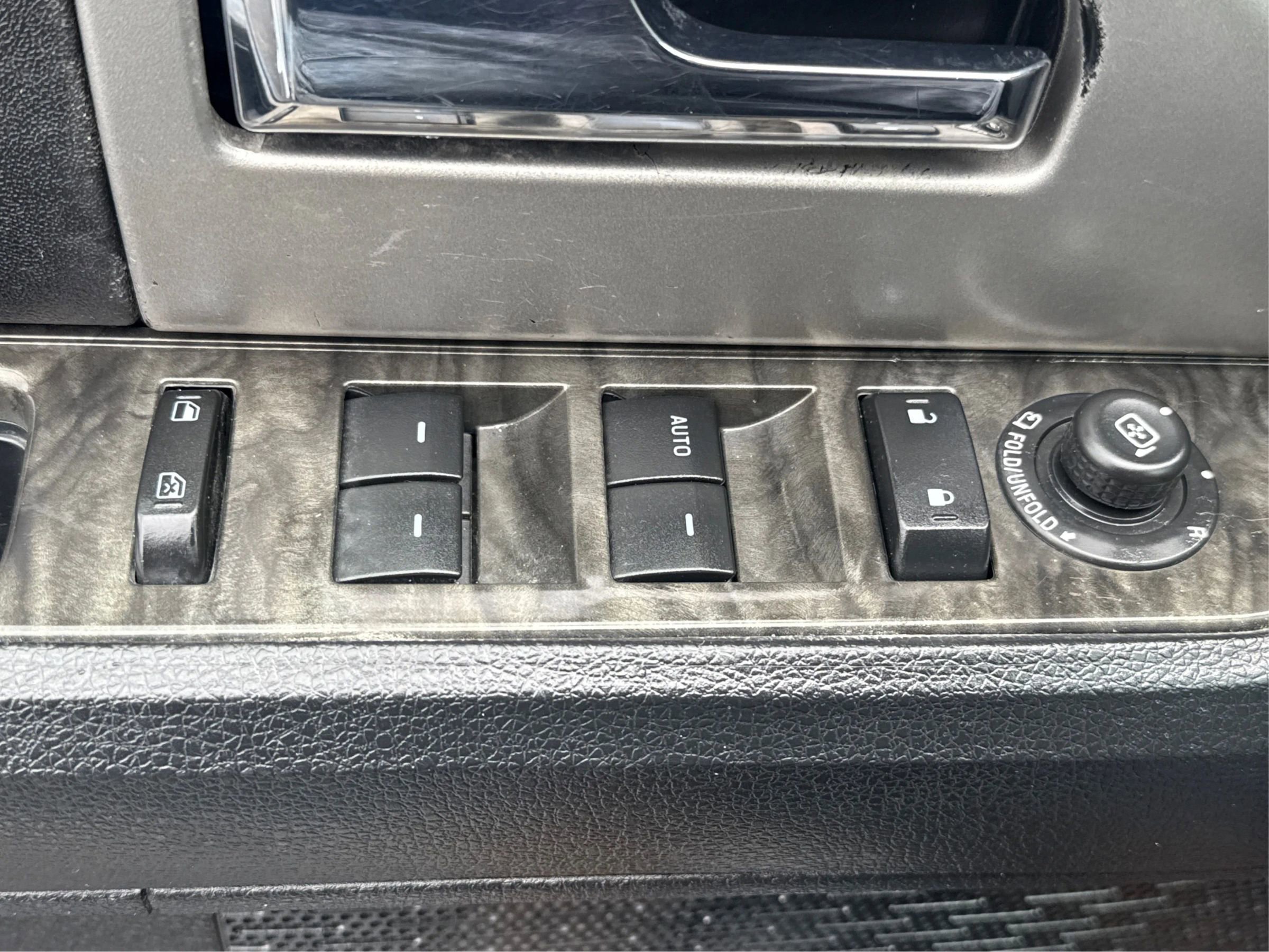 Used 2017 Ford Expedition EL Limited image 19